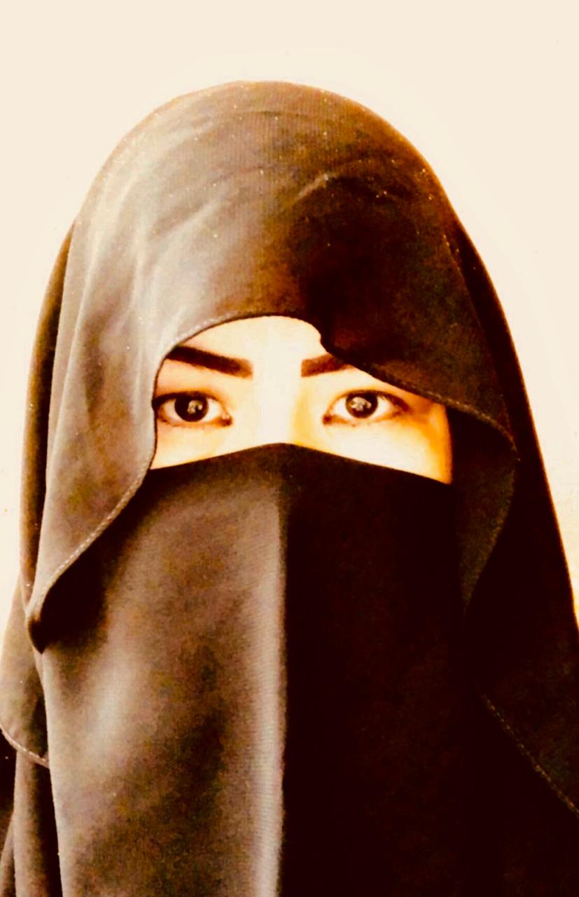عزيزة تركستاني عزيزة تركستاني