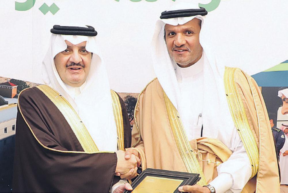 أمير الشرقية يوقع على الوجبة «6 ملايين» بـ «إطعام»