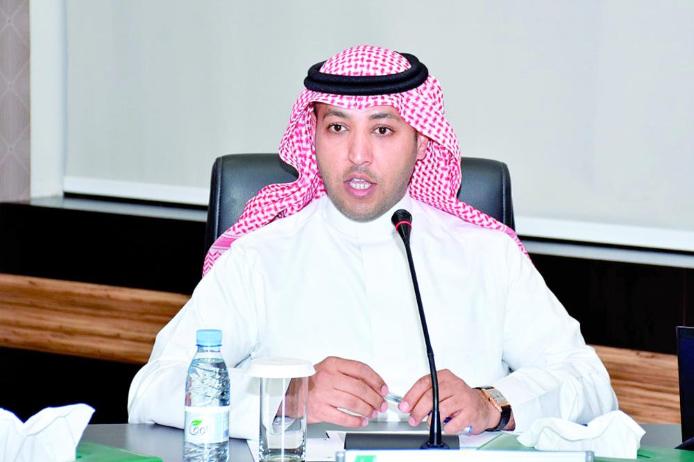 عرض تحديات صناعة السياحة بالأحساء لمعالجتها