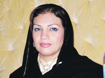 
زينب حفني