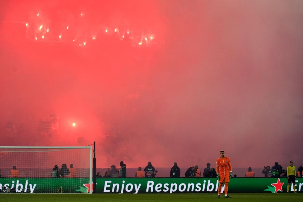 عنف الملاعب الأوروبية يهدد الحضور الجماهيري في المونديال