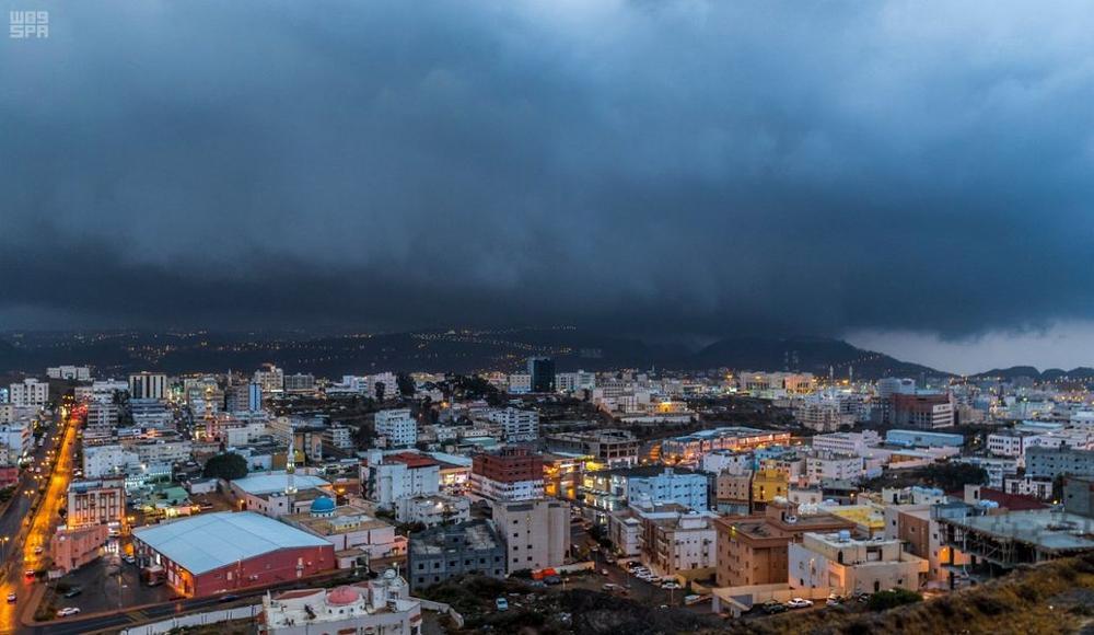 هطول أمطارعلى الباحة