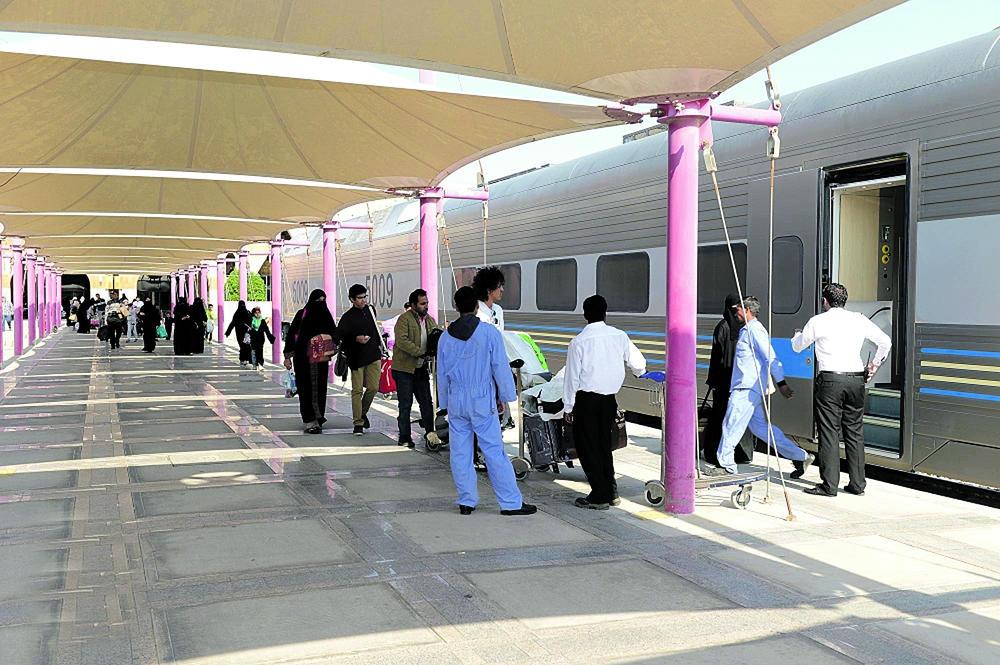 «التعاون» : نعمل على استكمال متطلبات مشروع السكك الخليجية