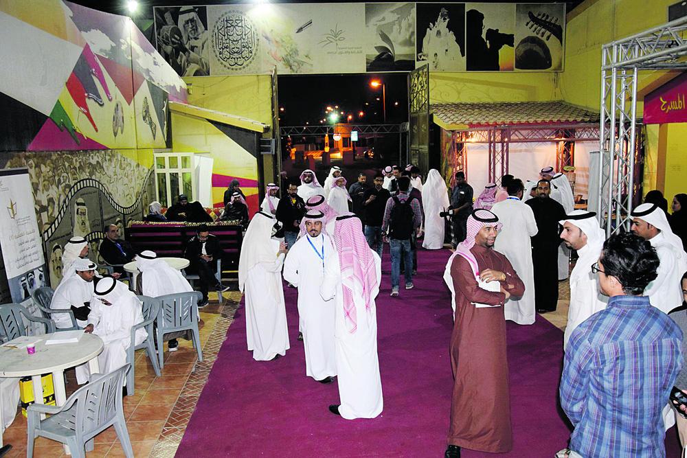 مثقفون: الشباب يواكب التغيير في جمعيات الفنون