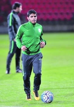 العابد والمولد والشهري أوراق سعودية رابحة في كأس العالم