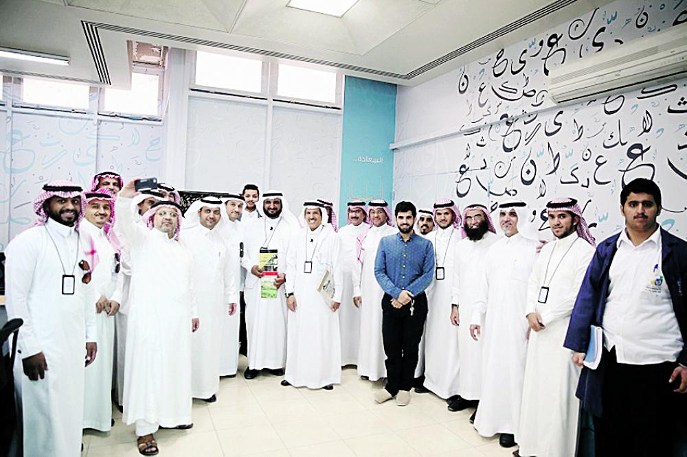تقنية الدمام تحتفل بمؤلفيها وتعرض إنجازاتهم