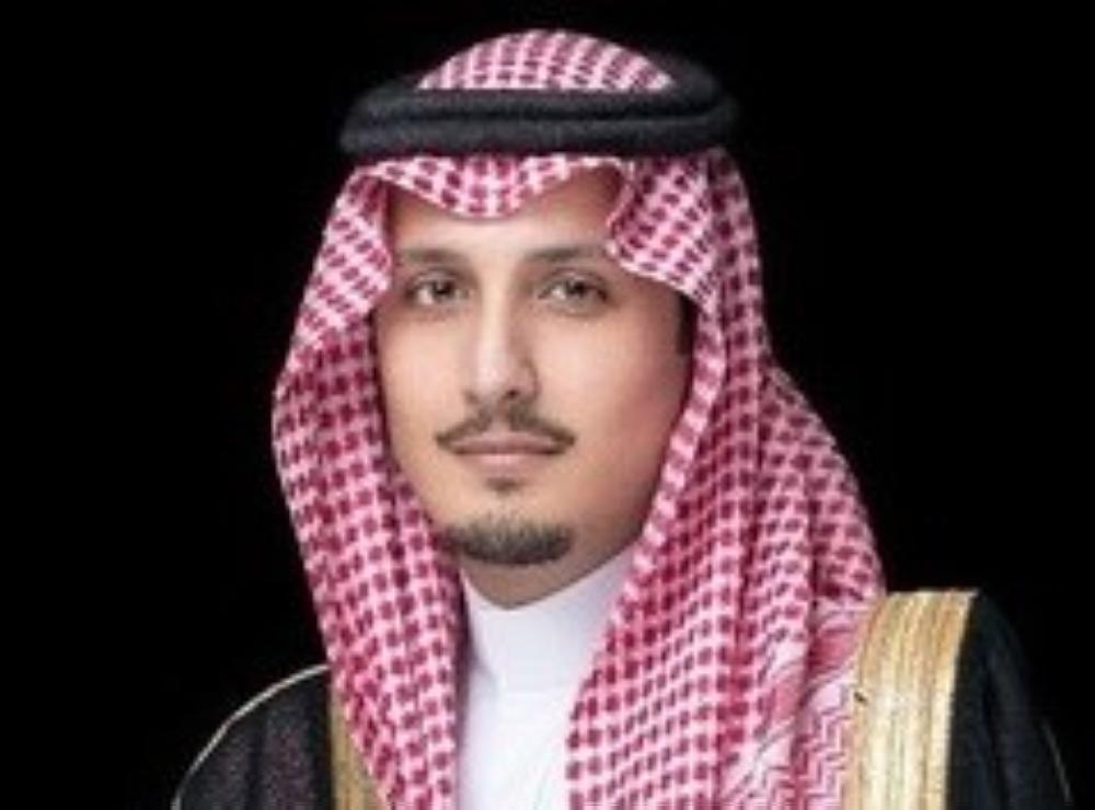نائب أمير الشرقية يُعزي أسرة «الدوسري»