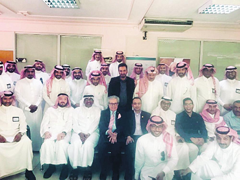 «التوستماسترز» وتنمية مهارات القيادة