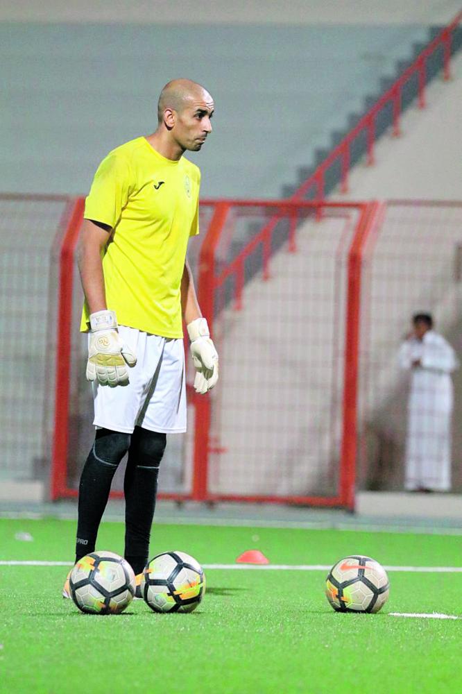 «دوخه» يبحث عن الارتباط مع النصر بعقد طويل