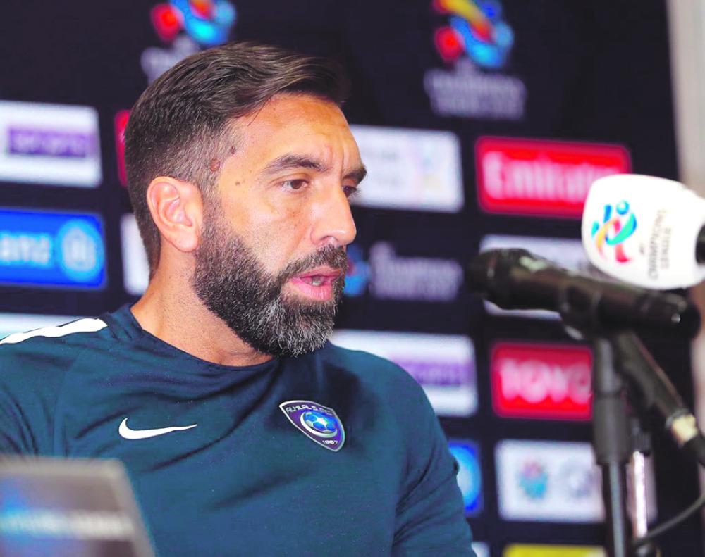 براون: آمال الهلال قائمة وسنقاتل لآخر فرصة