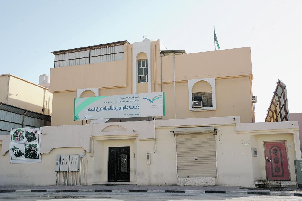 76 مبنى مستأجرا بدلا من المدارس المتهالكة بالشرقية