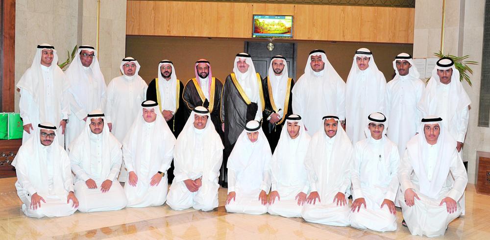 طلاب مدرسة المنذر بن الزبير في «الإثنينية»