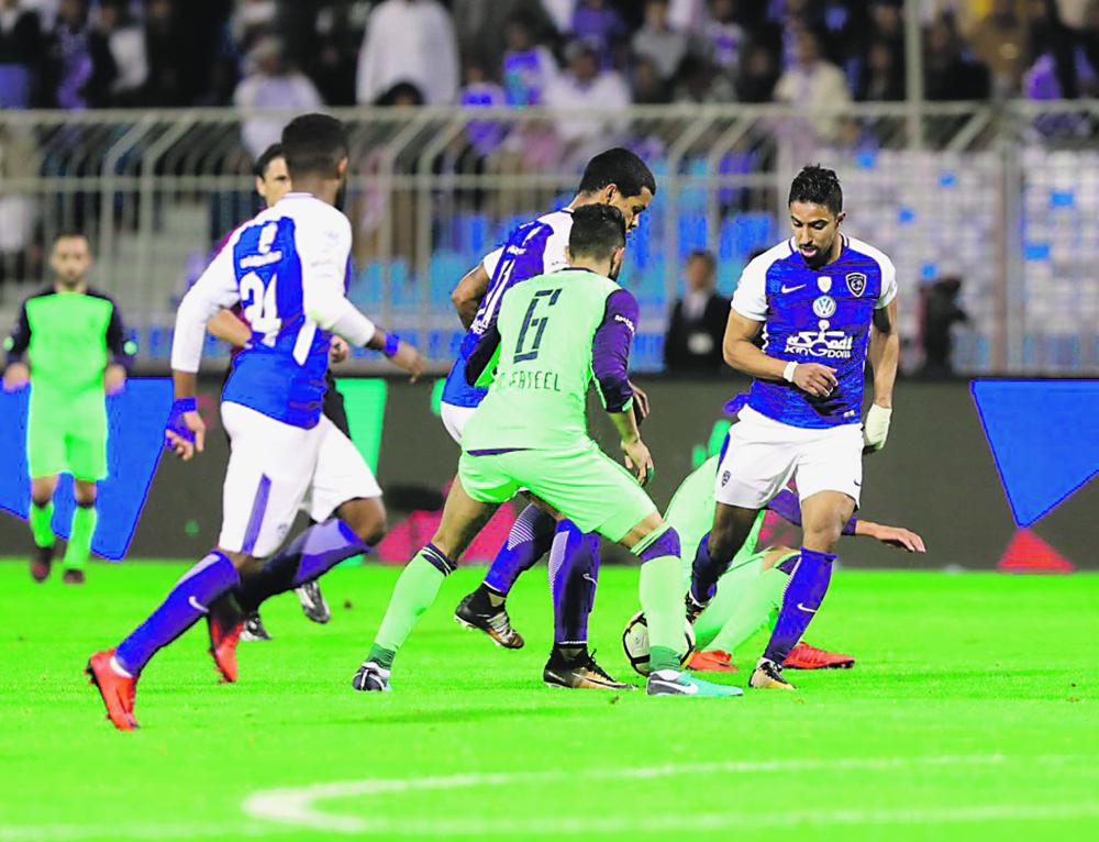 الأهلي والهلال.. كلاسيكو «التتويج باللقب»