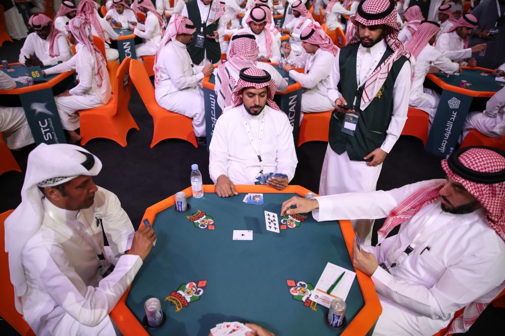 2048 لاعبًا يشعلون بطولة المملكة للبلوت