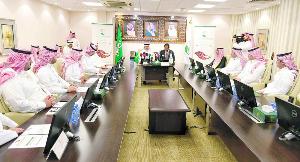 تدشين مساعدات المملكة من التمور لـ 30 دولة