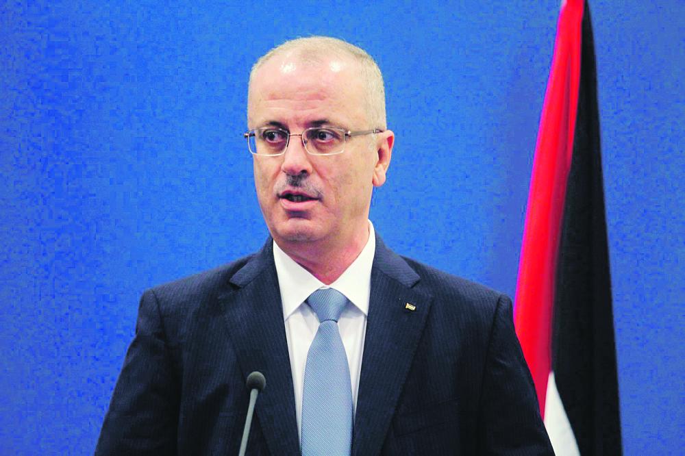 الحكومة الفلسطينية تطالب بالتحقيق في جرائم الاحتلال