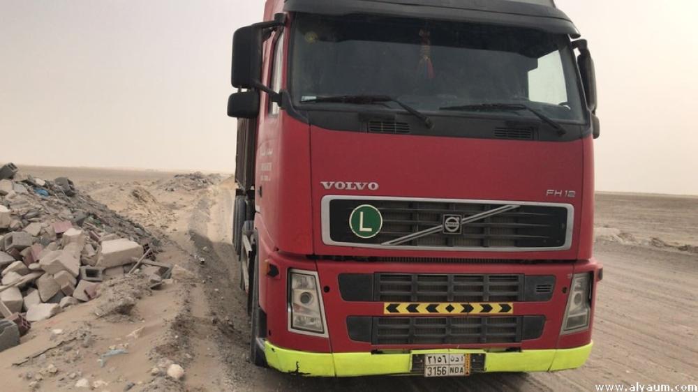 القطيف..ضبط ٣٦ شاحنة تسرق الرمال