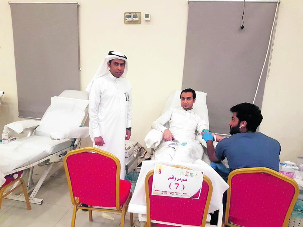 393 متبرعًا بالدم في حملة بني معن
