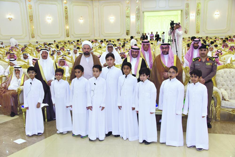 القطيف تكرم 131 طالبًا من أبناء شهداء الواجب