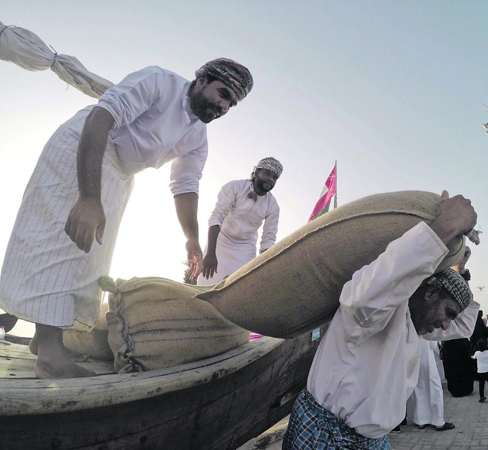 أجواء الماضي في «فرضة العقير» بالساحل الشرقي