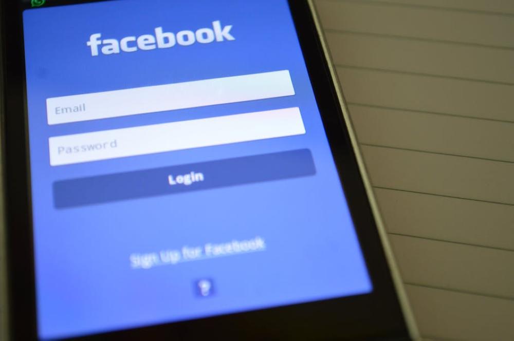 لماذا حذفت فيسبوك 1.9 مليون محتوى من شبكتها؟