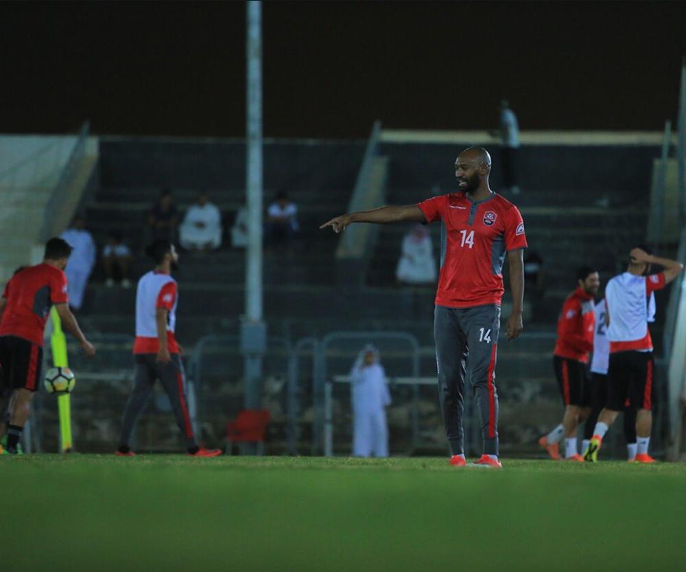 الرائد يبحث عن إسقاط الكوكب في ذهاب الملحق
