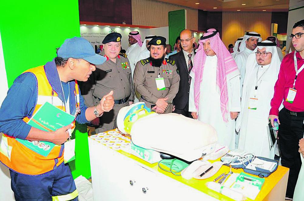 وزير العمل: تحسين مستوى السلامة والصحة بالقطاع الخاص