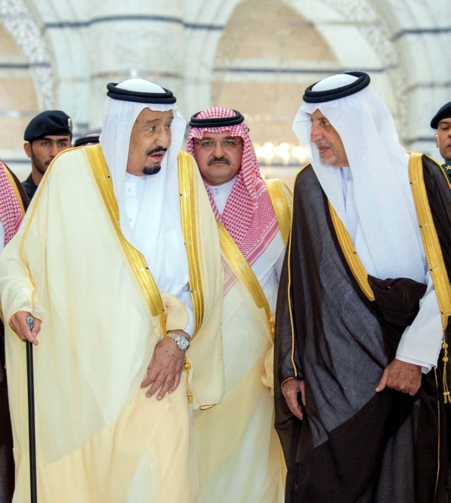 خادم الحرمين الشريفين يصل جدة قادماً من الرياض