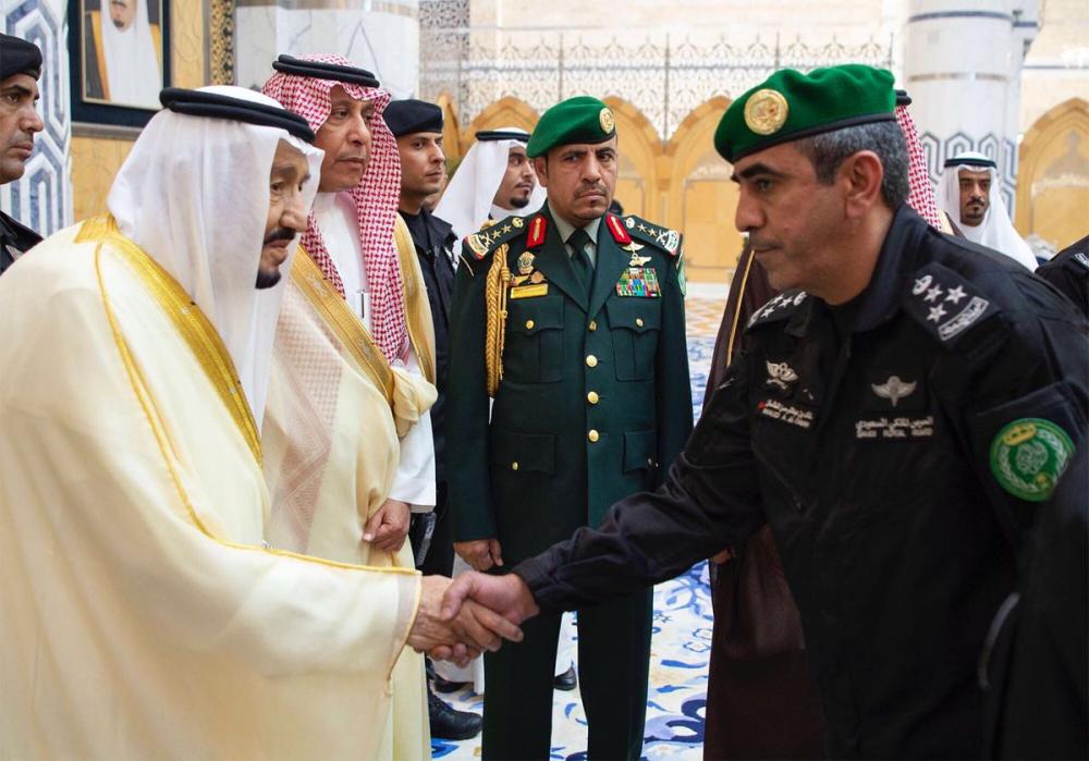 خادم الحرمين الشريفين يصل جدة