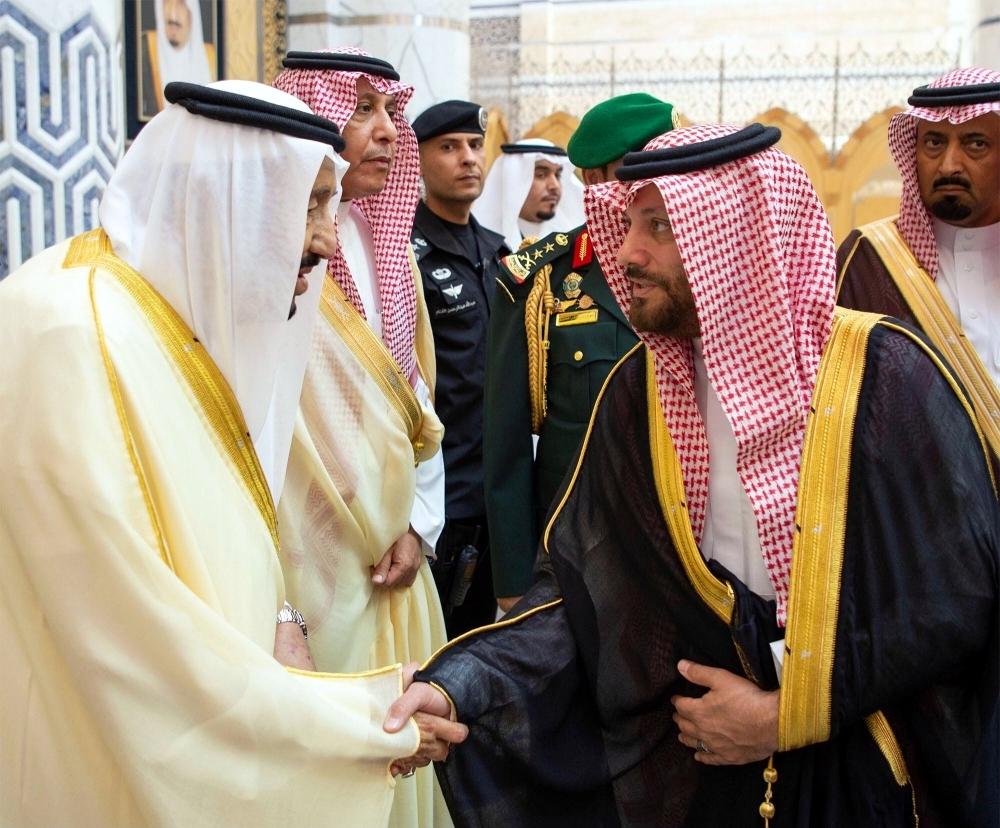 خادم الحرمين الشريفين يصل جدة