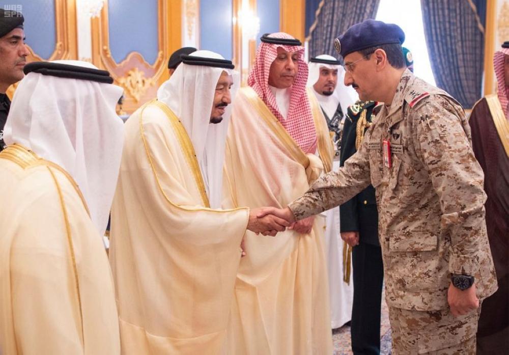 خادم الحرمين الشريفين يصل جدة