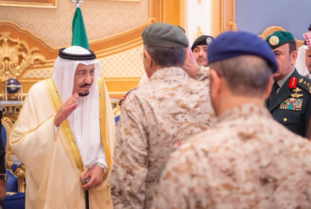 خادم الحرمين الشريفين يصل جدة