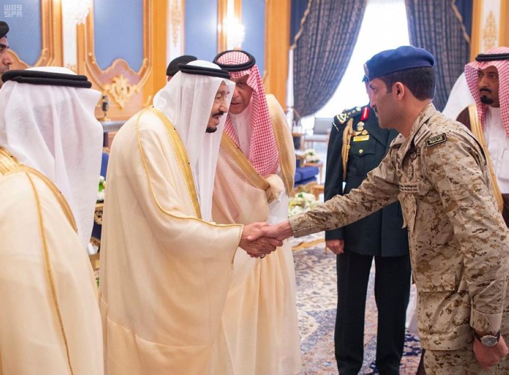 خادم الحرمين الشريفين يصل جدة