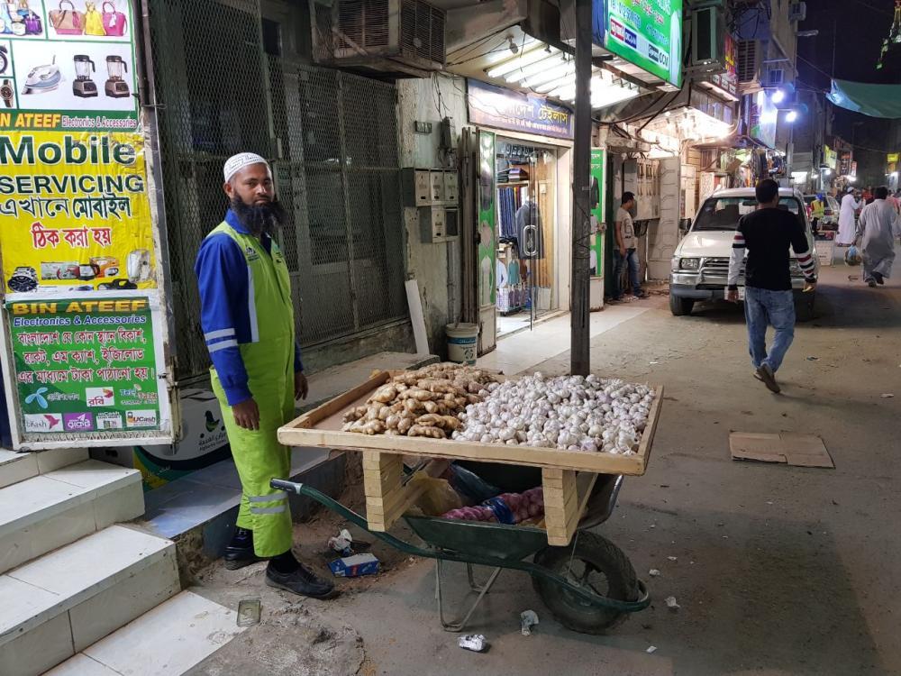 مصادرة 50 عربة بيع متجولة بمكة المكرمة