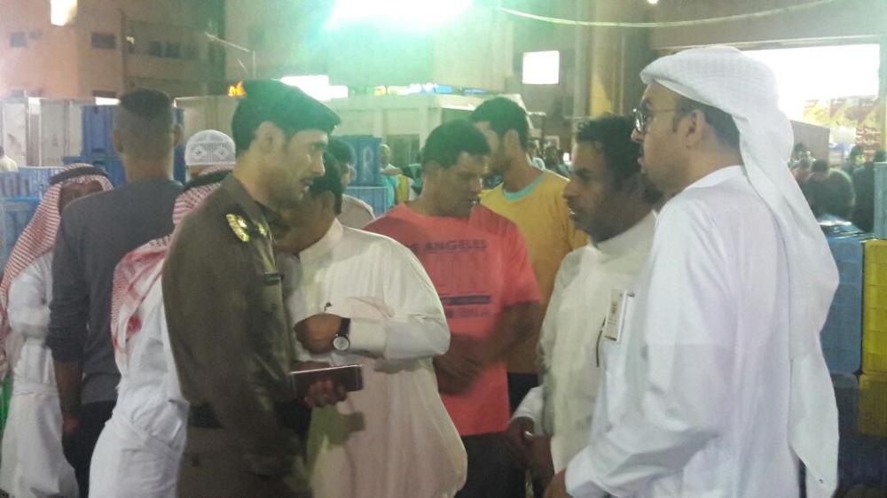 عمل القطيف يشن حملة جديدة على سوق السمك