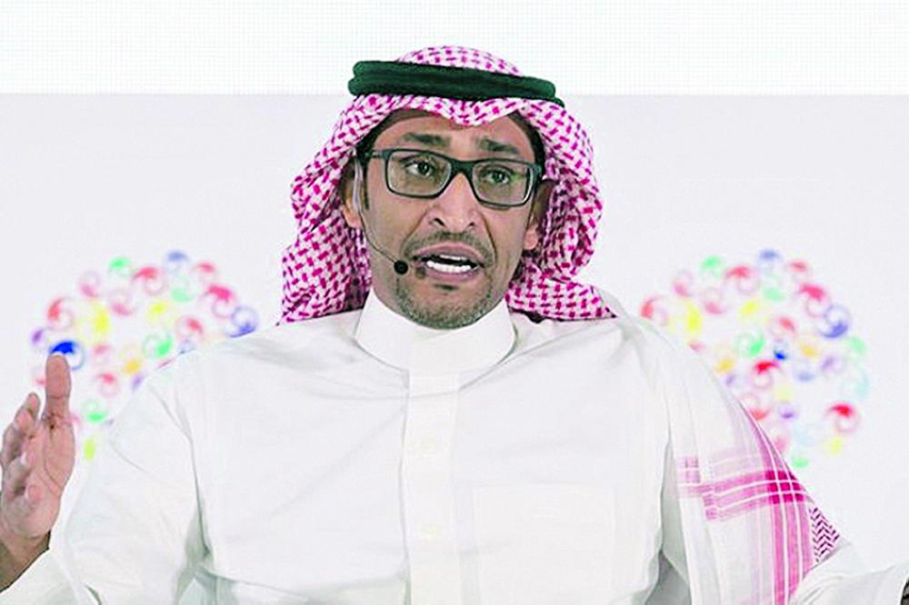 خالد مدخلي.. الإعاقة صنعت منه نجما إعلاميا