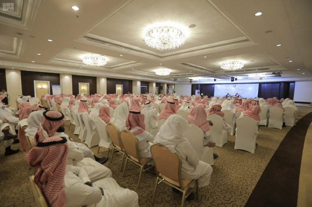 رئيس الأمر بالمعروف يتفقد فرع الهيئة بالقصيم