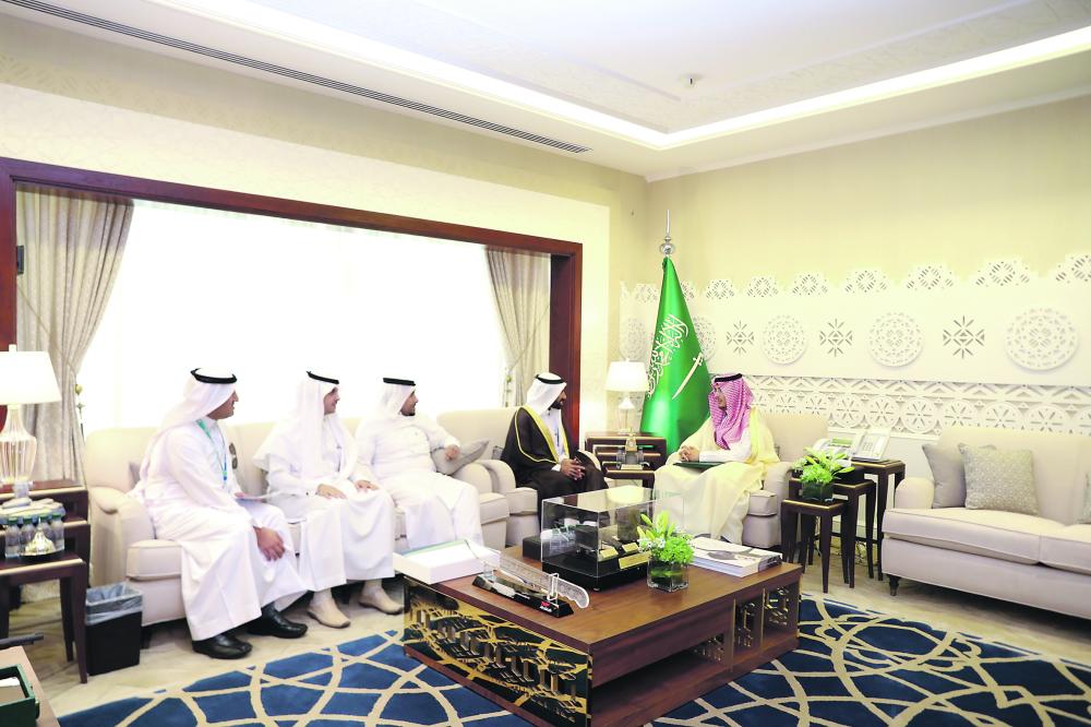 نائب أمير الشرقية يوجه بنك التنمية بالرقي بالخدمات