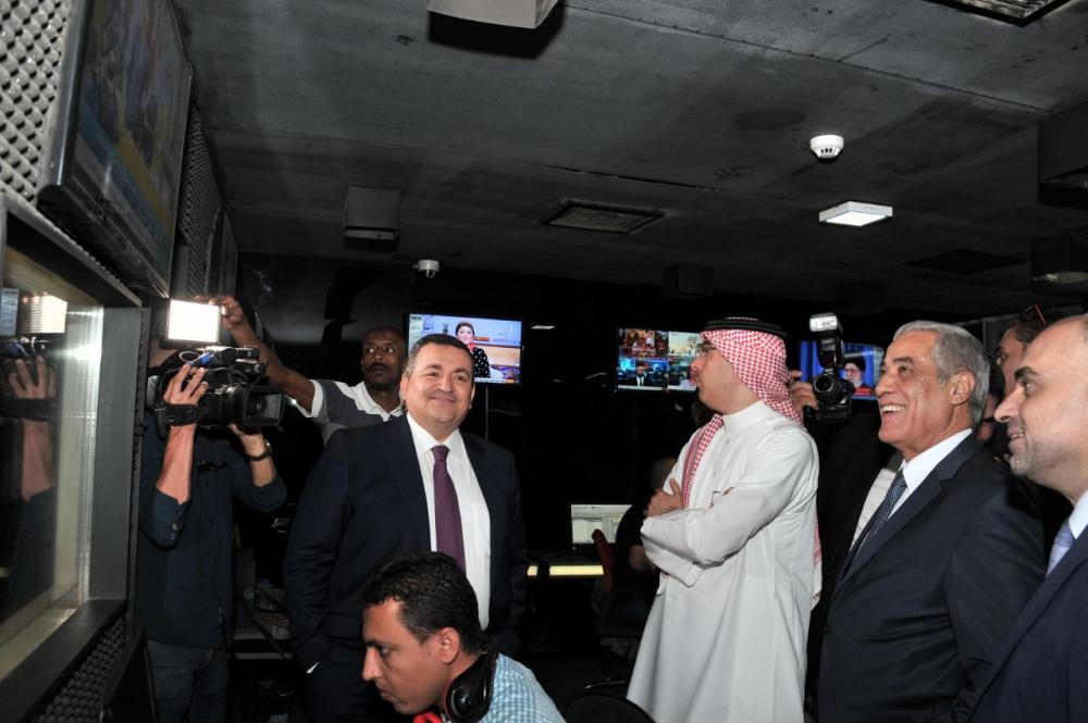 وزير الإعلام يزور مدينة الإنتاج الإعلامي في القاهرة