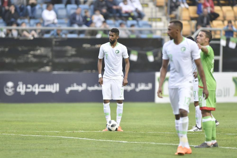 الأخضر يسقط محاربي الصحراء بثنائية