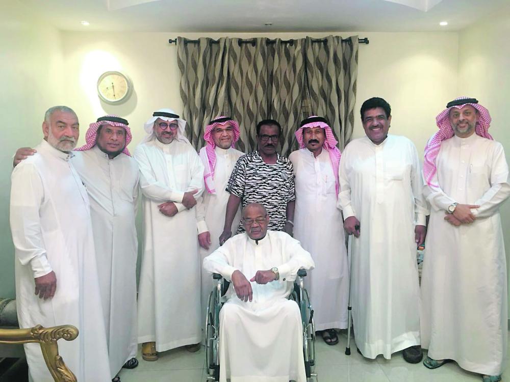 النهضاويون يزورون نجم ناديهم السابق عثمان بخيت
