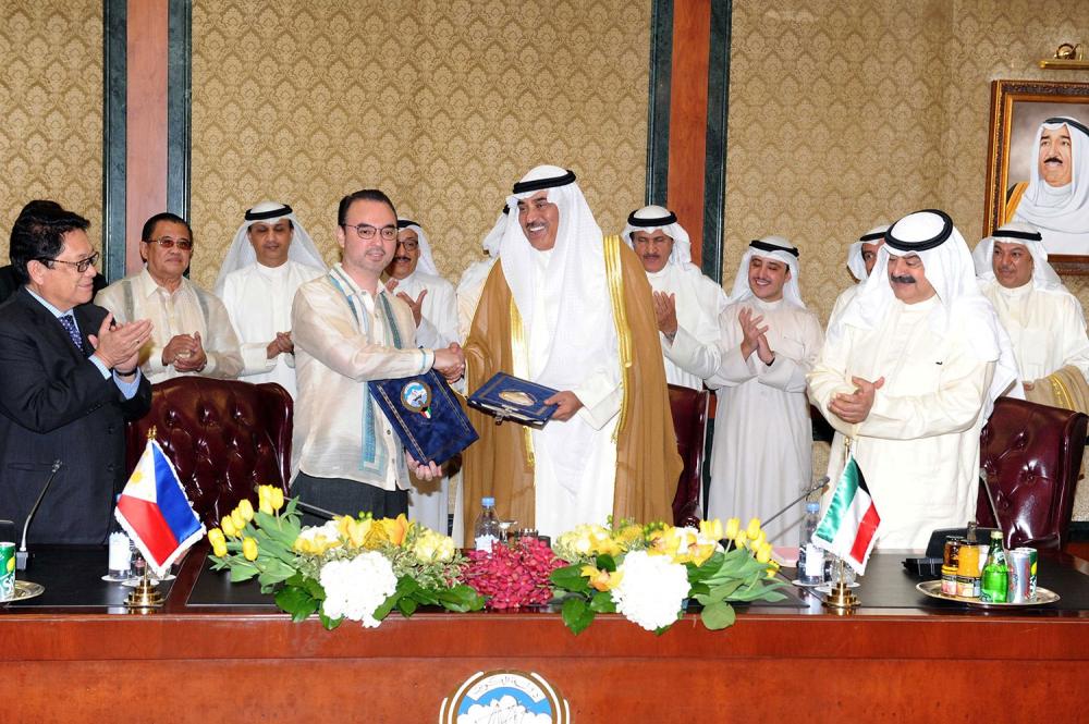 الكويت والفلبين توقعان اتفاقية تشغيل العمالة المنزلية