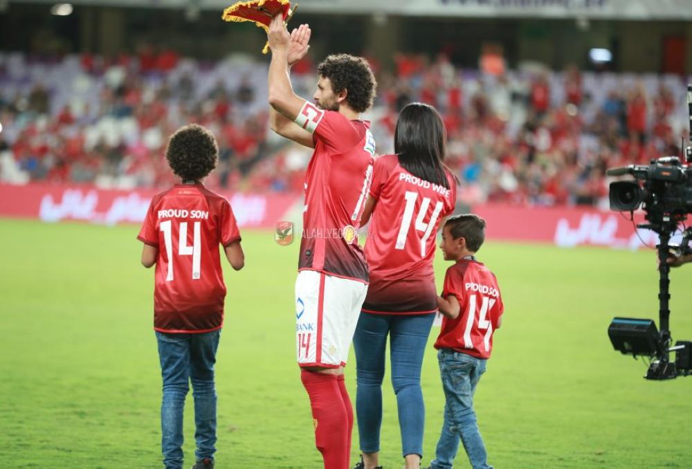 الأهلي يودع حسام غالي بهدف في أياكس