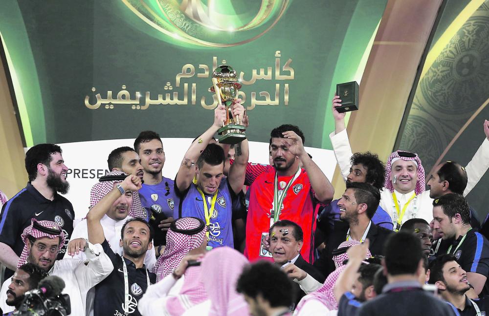 ٤ أندية سيطرت على لقب البطولة بعد عودتها