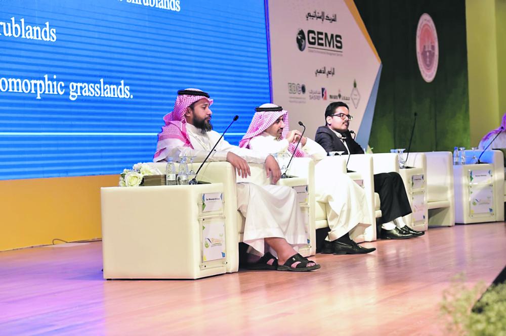 نضوب 95 % من واحات الأحساء لسوء استخدام مياه الري
