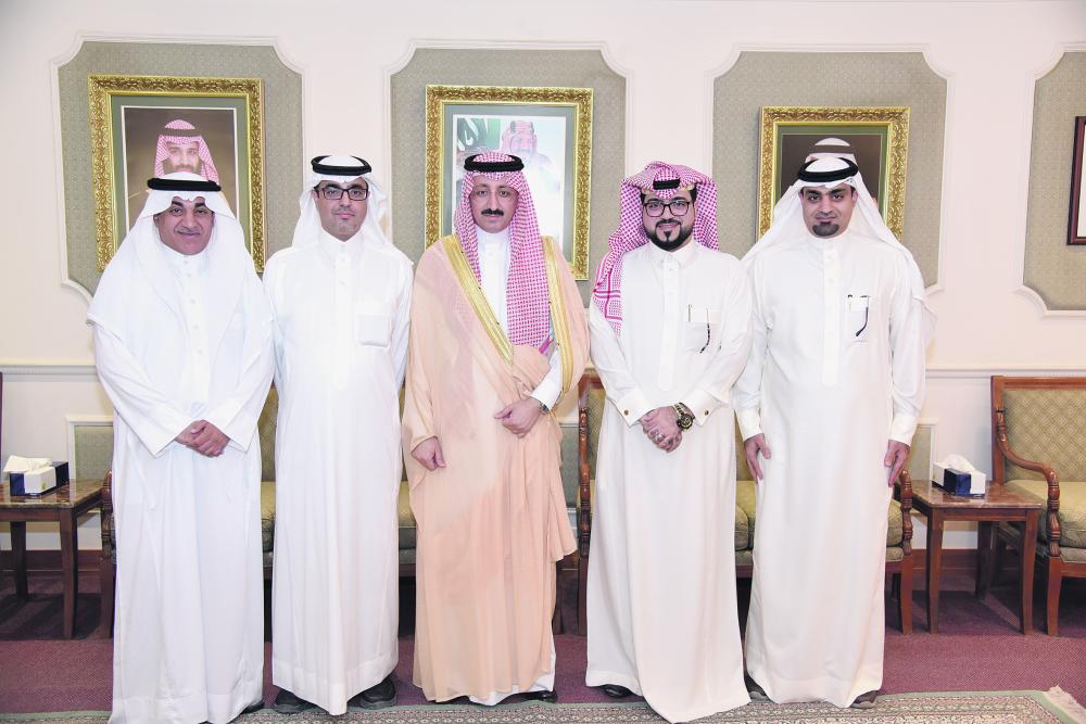 محافظ الأحساء يستقبل الغزال