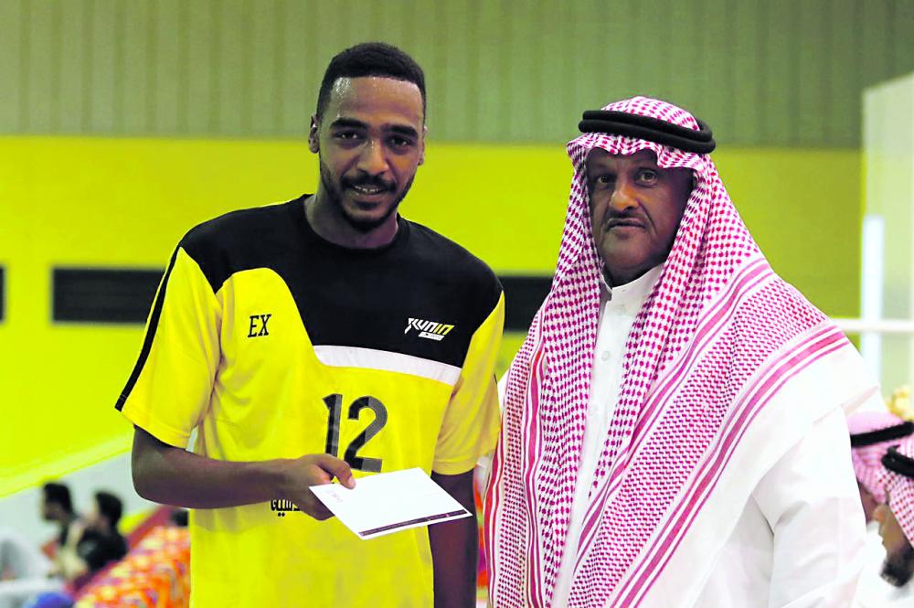قدامى القادسية يطلقون شارة البداية لدورة سعود جاسم
