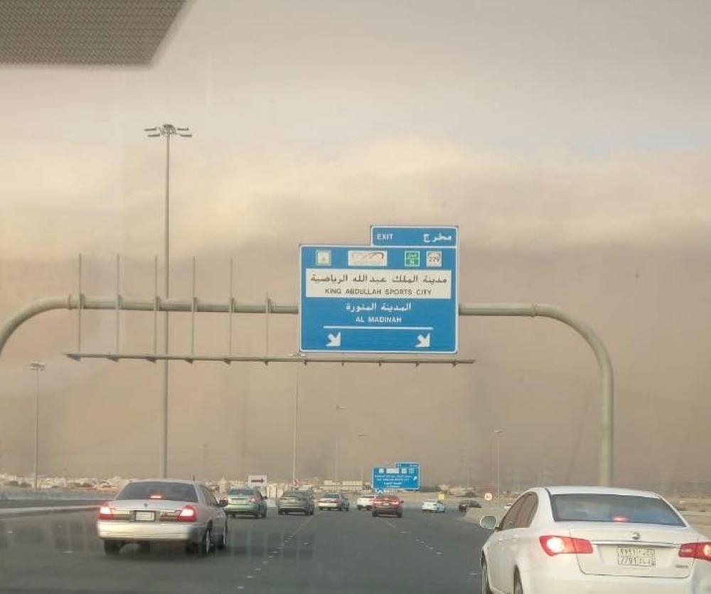 العاصفة الرملية ترفع حالة التاهب في مستشفيات جدة 