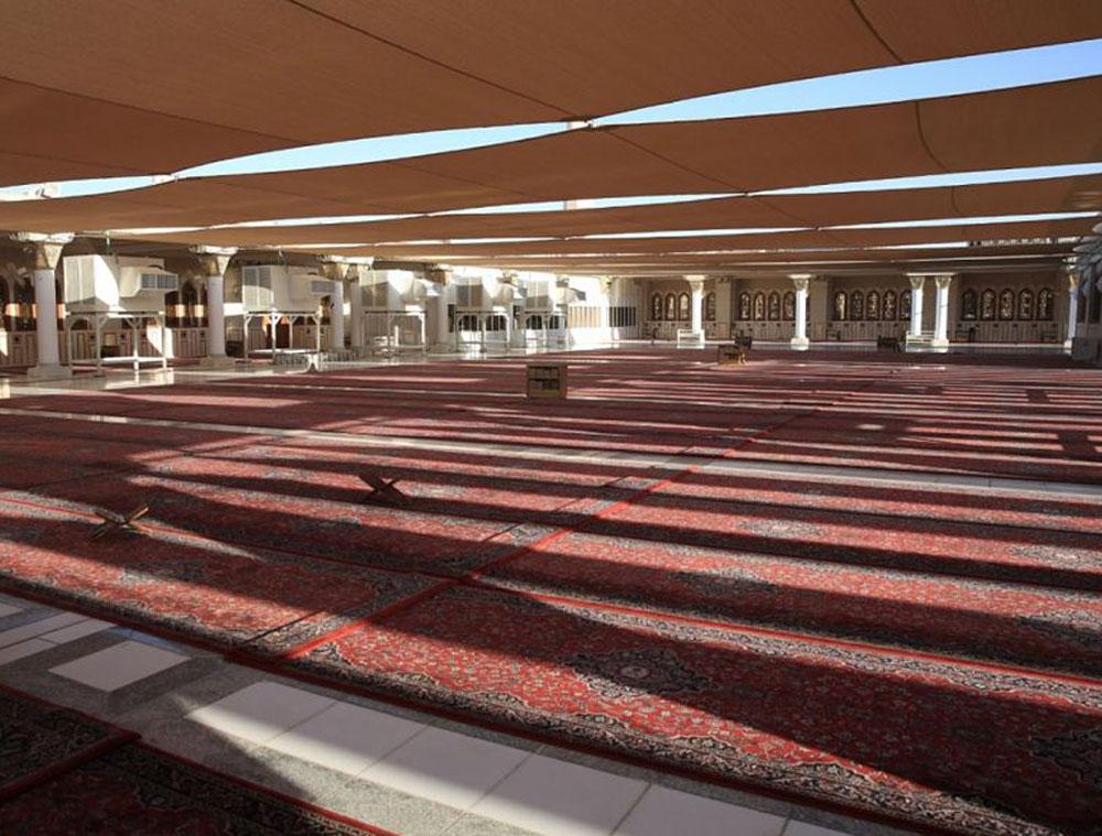 توفير 5 آلاف سجادة على سطح المسجد النبوي