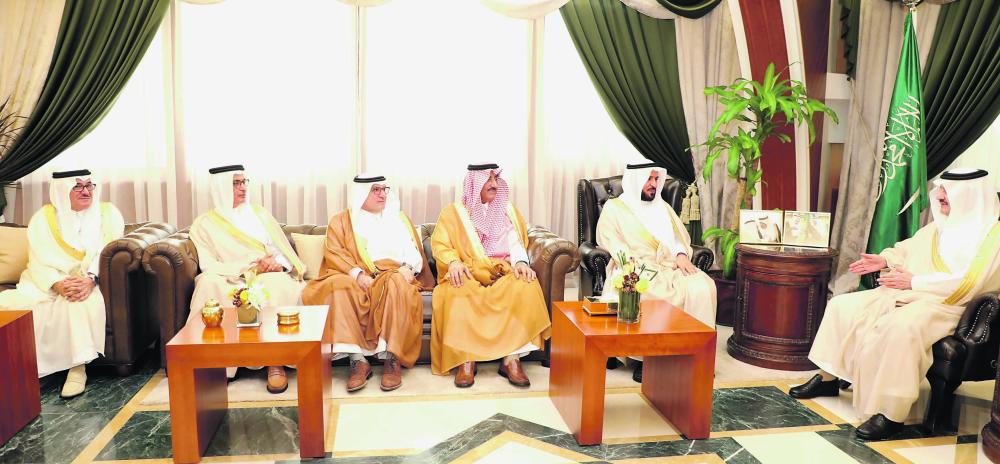 أمير الشرقية: يؤكد على دور رجال الأعمال في المساهمة المجتمعية